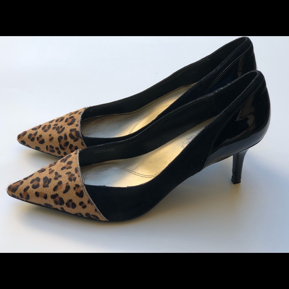 Tahari black and animal print black shoes